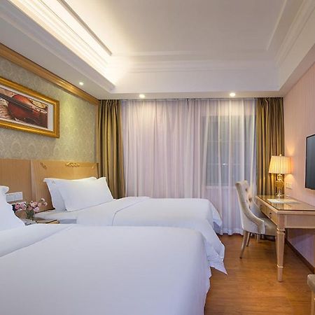 Vienna 3 Best Hotel Exhibition Center Chigang Road Guangzhou Bagian luar foto